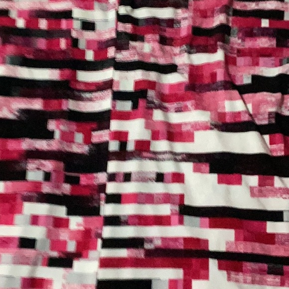 Women's Multicolor Sleeveless Top - Picture 2 of 2